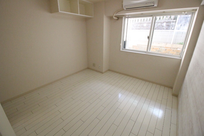 居室 プリオ－レ衣笠