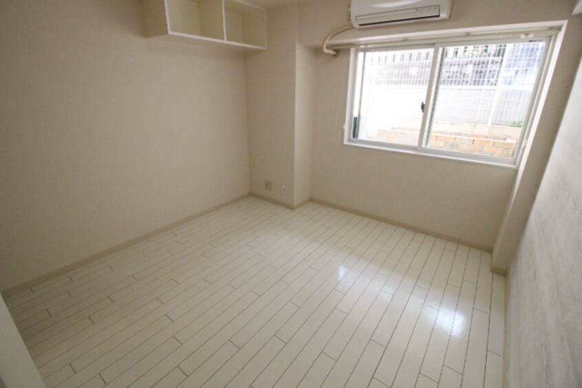 居室 プリオ－レ衣笠