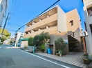 アパルトマン泰山の外観