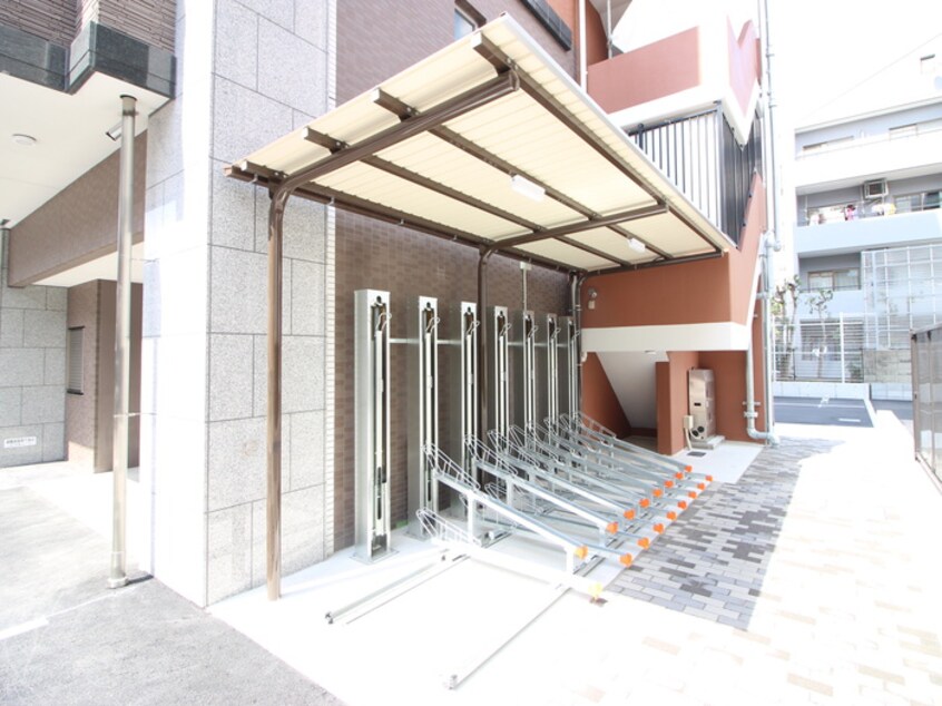 駐輪場 サンメゾン16