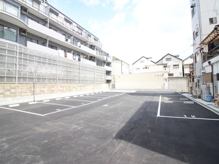 駐車場 サンメゾン16