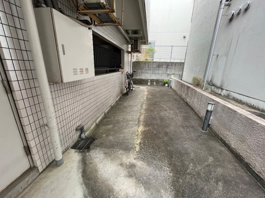 駐輪場 メリーヒル緑地公園