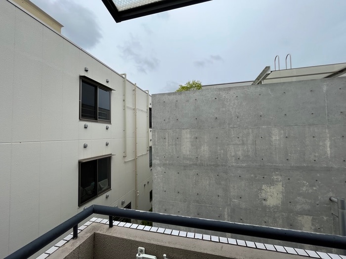 室内からの展望 メリーヒル緑地公園