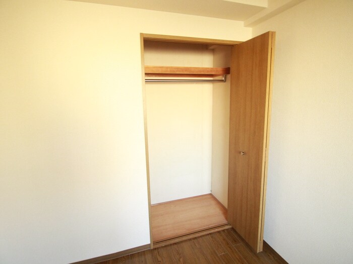 収納 シェリール甲東園