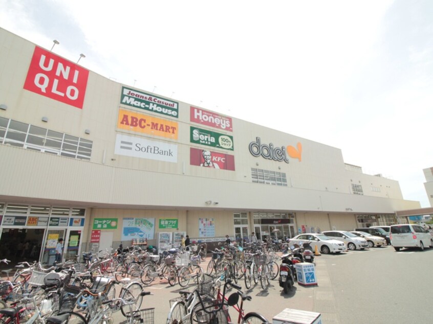 コーナン(電気量販店/ホームセンター)まで870m フジパレス中百舌鳥駅南