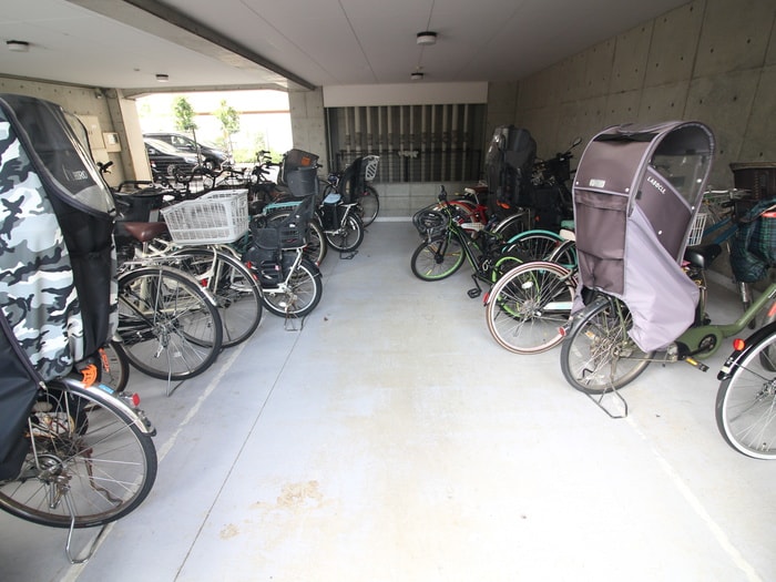 駐輪場 ベルパレス高木