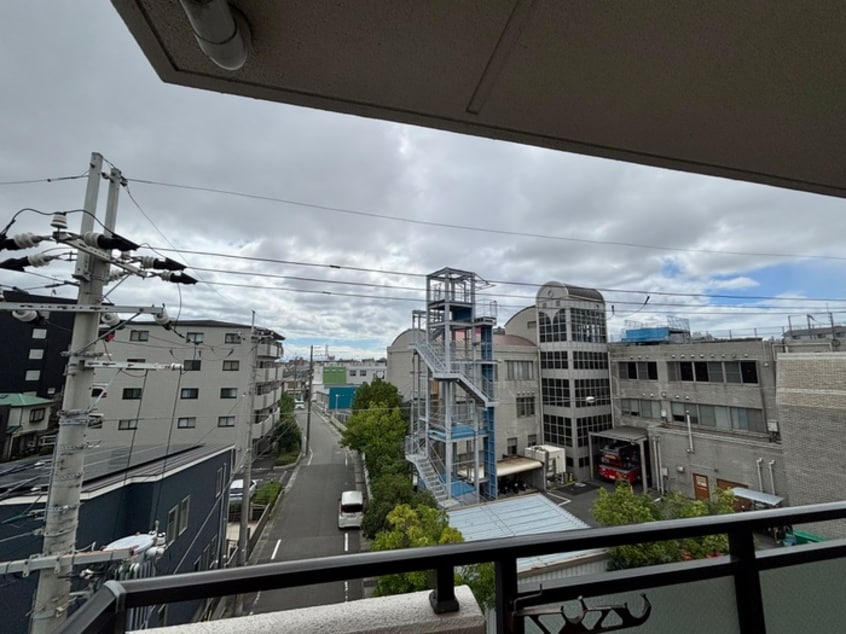 室内からの展望 ベルパレス高木