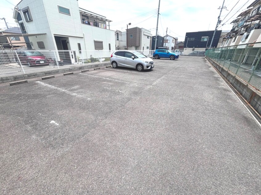 駐車場 シャトレ－寿