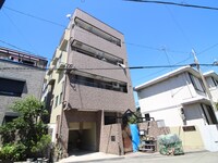 川本ファミリ－マンション