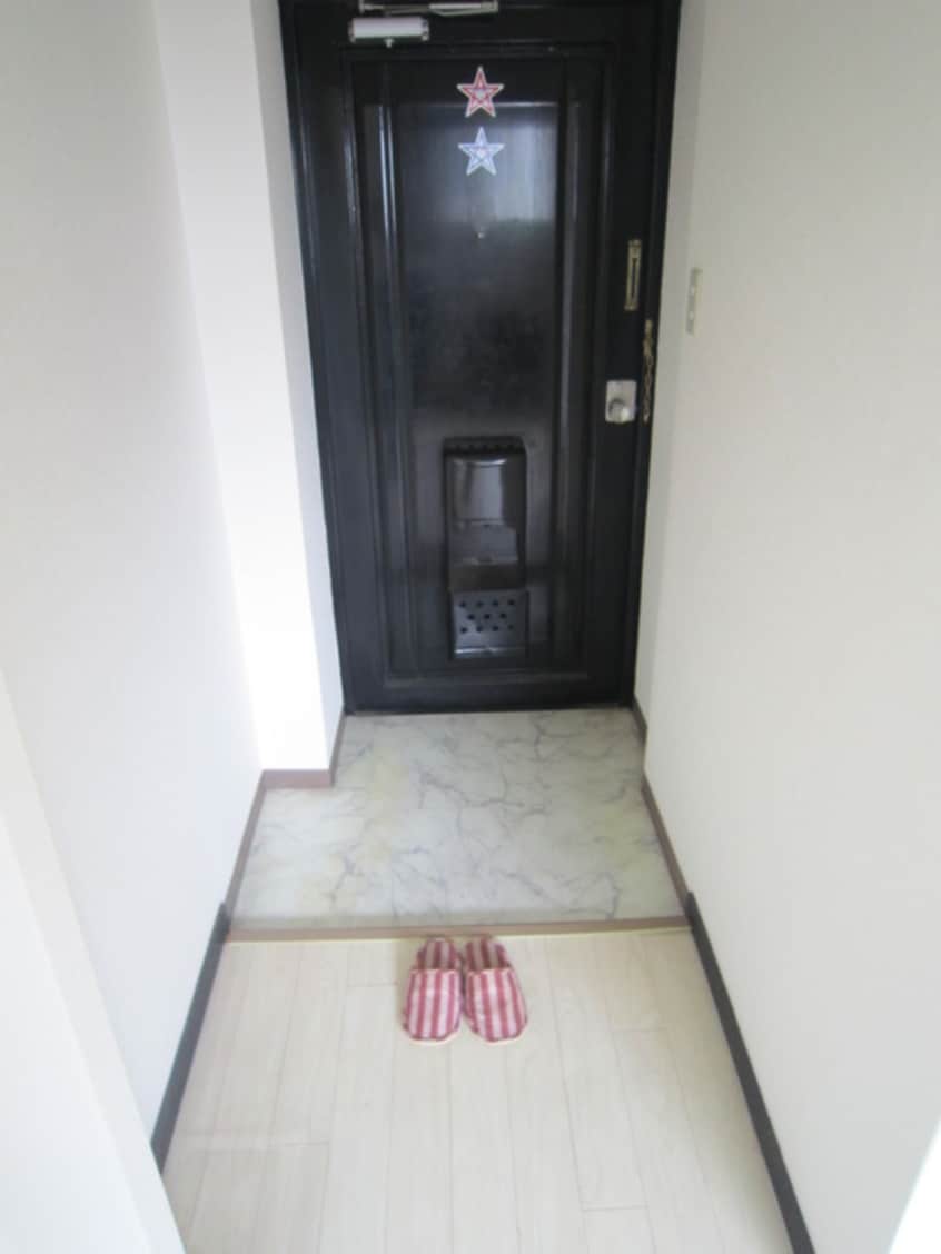 玄関 クリオコ－ト磯島