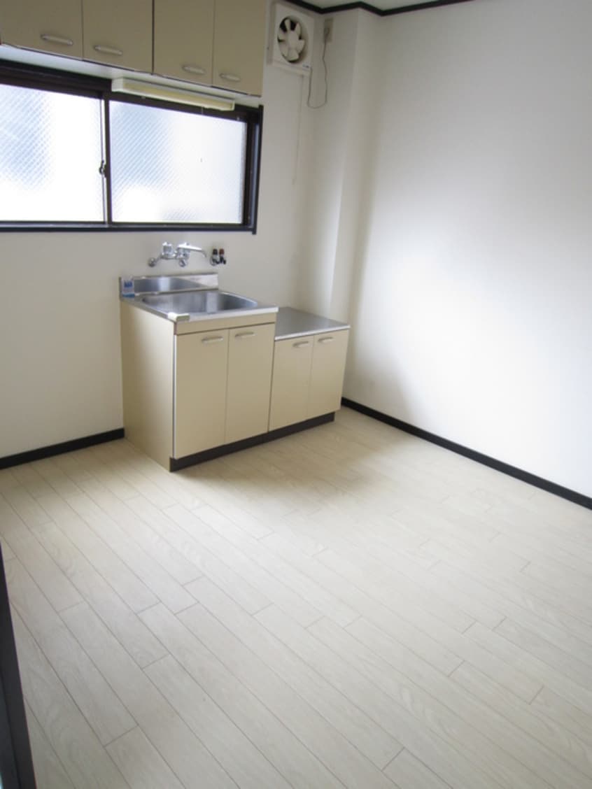 居室 クリオコ－ト磯島