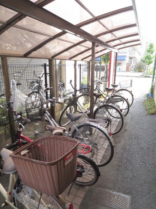 駐輪場 グランドハイツ高田弐番館
