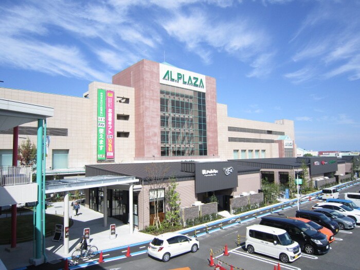 エイスクエア(ショッピングセンター/アウトレットモール)まで430m グランドハイツ高田弐番館