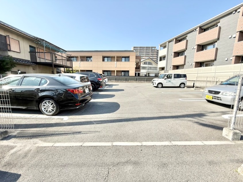 駐車場 カザリベ城陽駅前
