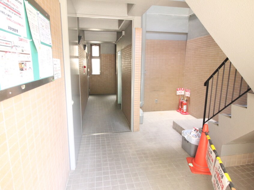 エントランス部分 セントポール修学院