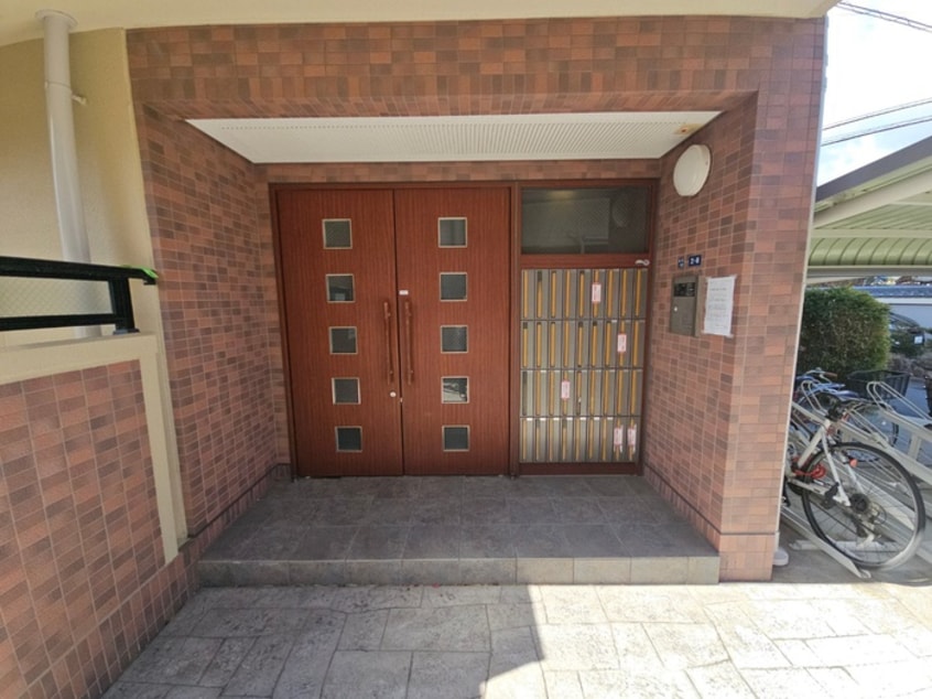 エントランス部分 ベルフル－ルエヌエス