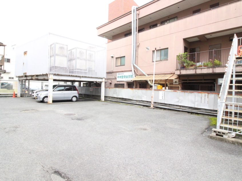 駐車場 ナンノ第１２号館