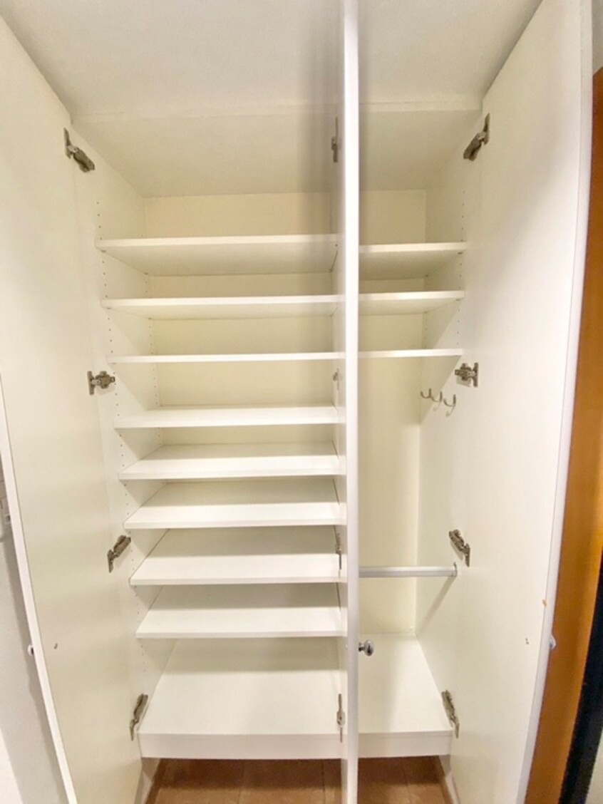 靴箱 CITY　SPIRE難波WEST