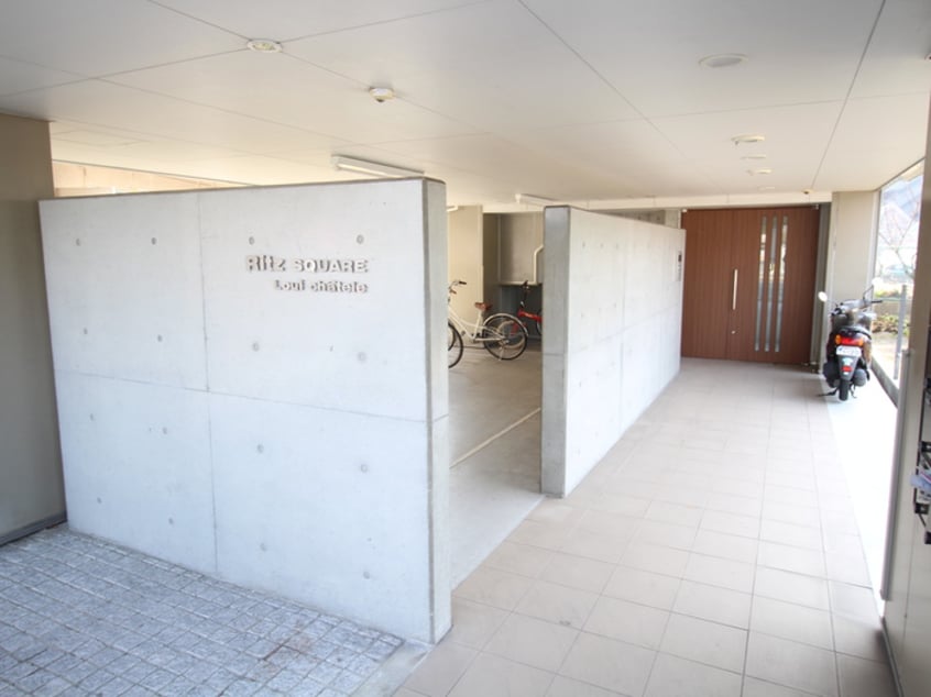 エントランス部分 リッツスクエア　ルイ　シャトレ