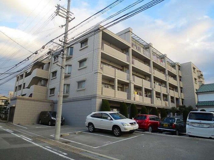 駐車場 パ－クハイツアイリス１号館