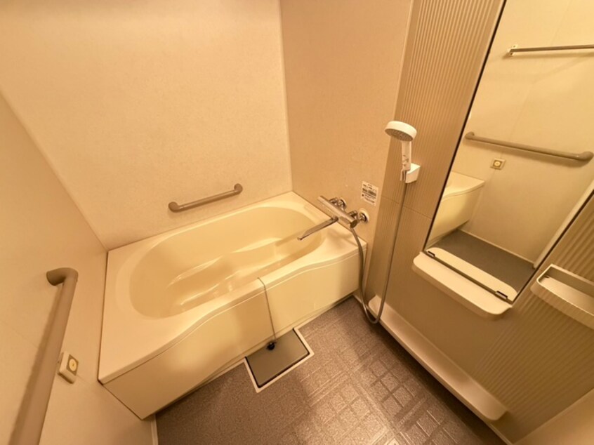 バス／シャワールーム等 パ－クハイツアイリス１号館