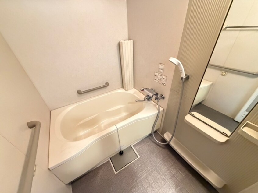 バス／シャワールーム等 パ－クハイツアイリス１号館