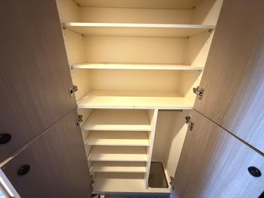 靴箱 パ－クハイツアイリス１号館