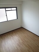 居室 岡本ﾊｲﾂ