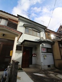 嵯峨甲塚町貸家