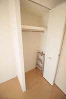 収納 アルティザ淡路駅東