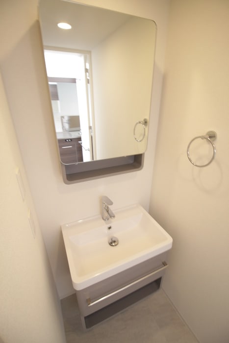 洗面 アルティザ淡路駅東