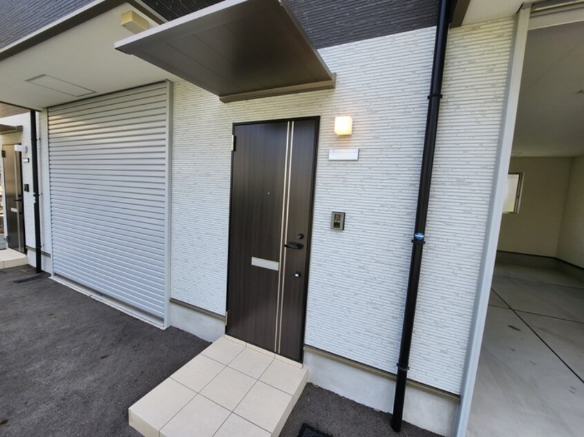 外観写真 MONO Place 摂津