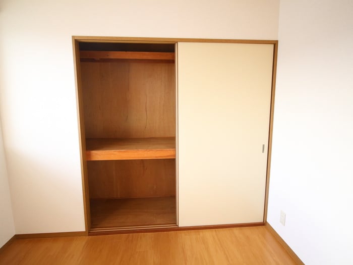 収納 シャイニング壱番館