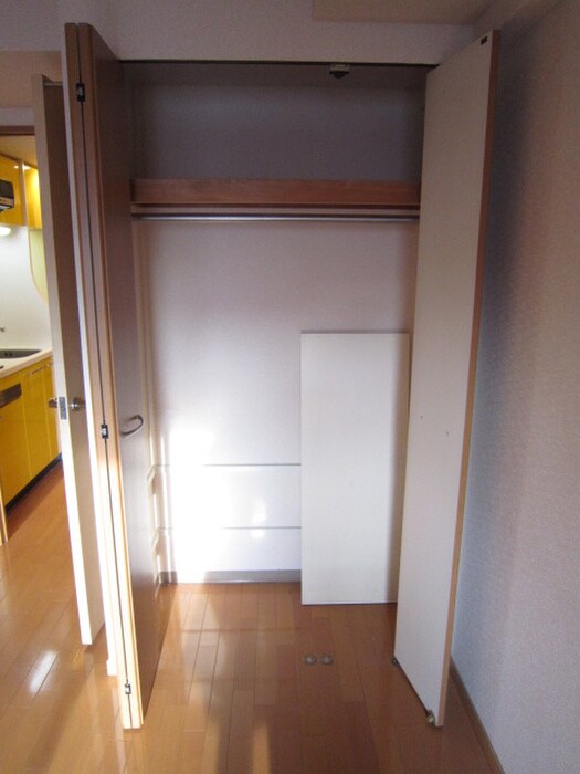 収納 ﾌﾟﾚｻﾝｽ本町ﾘｱﾙｼﾃｨ(207)