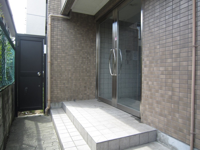 エントランス部分 リバ－サイド１２番館