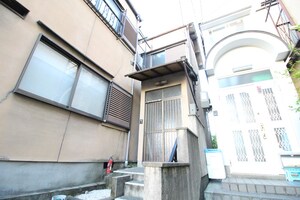 小島様小山北林町32-8貸家