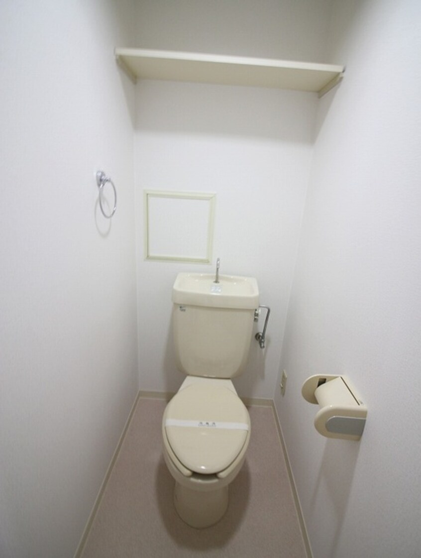 トイレ メゾン・澤村－２