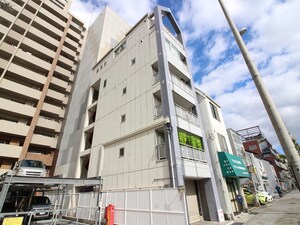 ロータスハウス