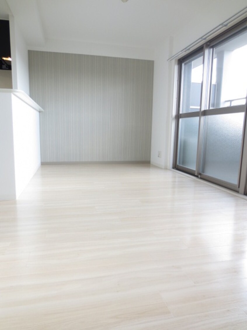 居室 berry blue 高槻