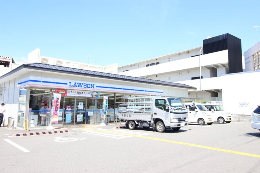 ローソン 太秦開日町店(コンビニ)まで160m レジディア太秦