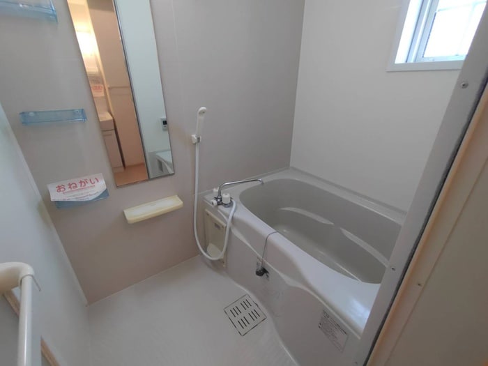 バス／シャワールーム等 マルベリ－