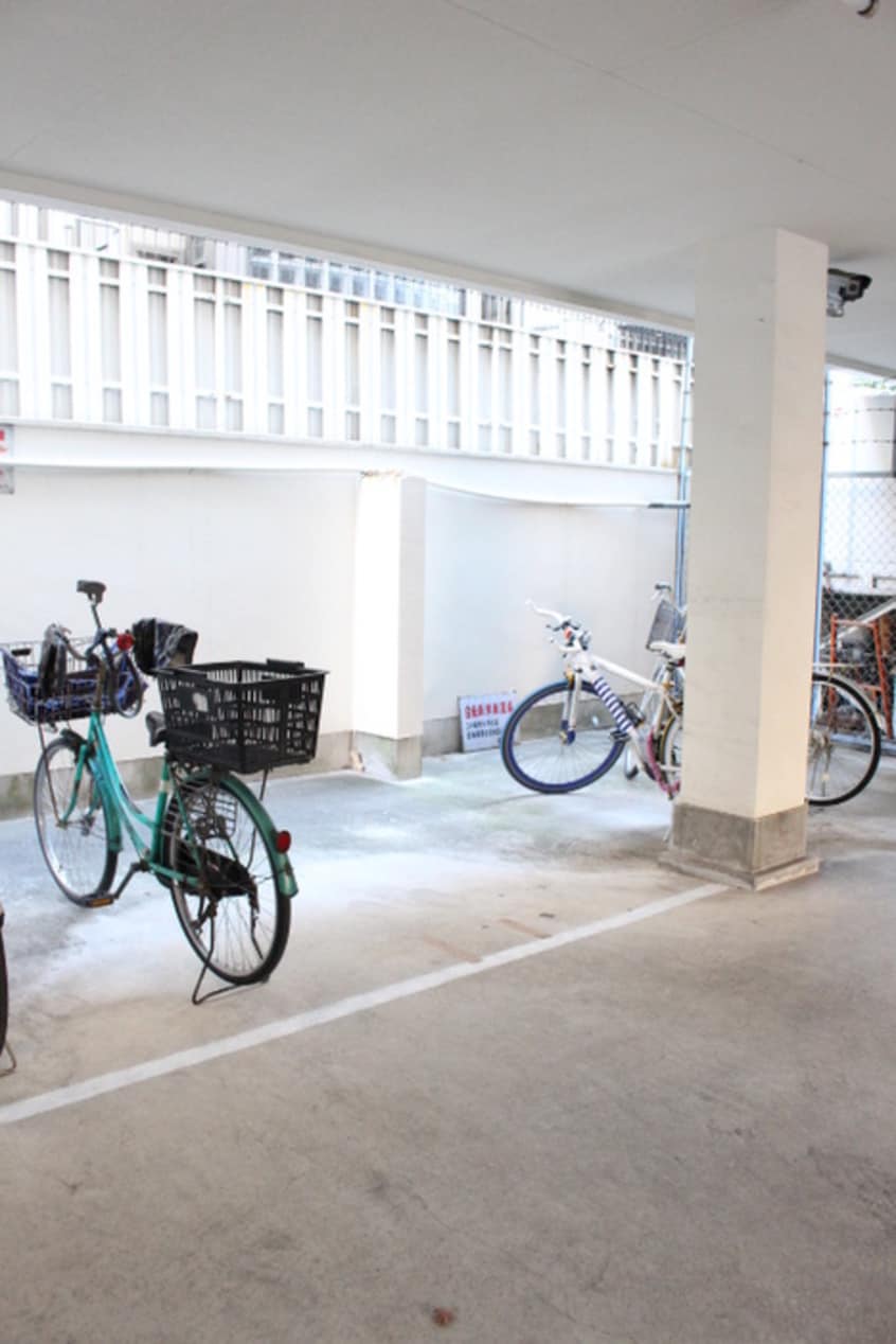 駐輪場 ハルト一番館