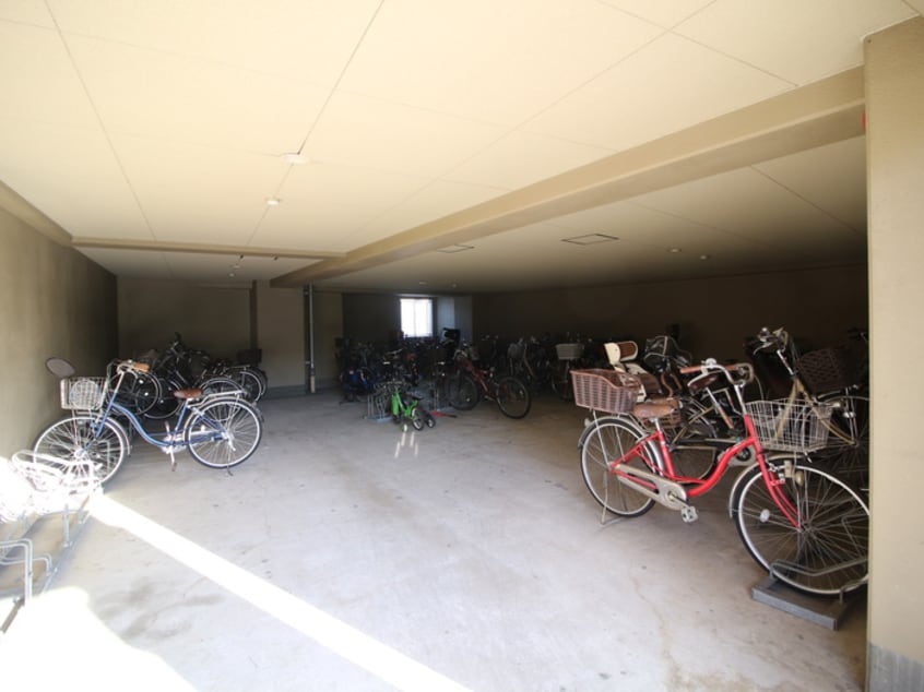 駐輪場 住・創・館