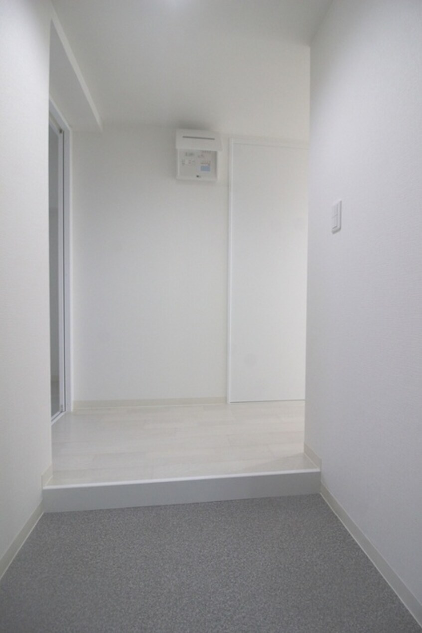 玄関 エタニティⅠ谷町