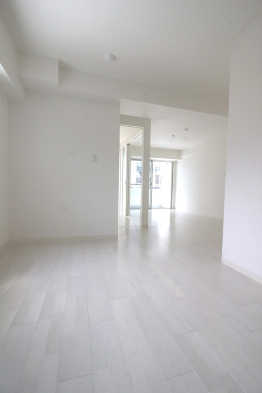 居室 エタニティⅠ谷町