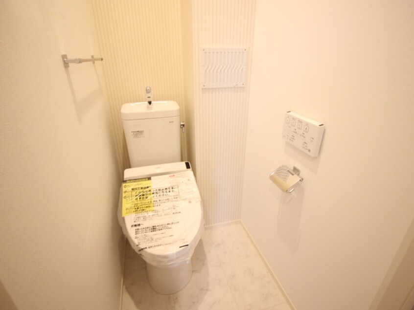 トイレ エレノア若竹　A棟