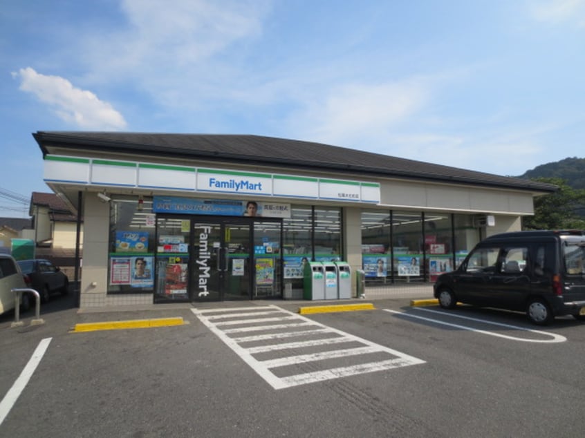 ファミリーマート松尾大社駅(コンビニ)まで440m ブランド－ル松尾