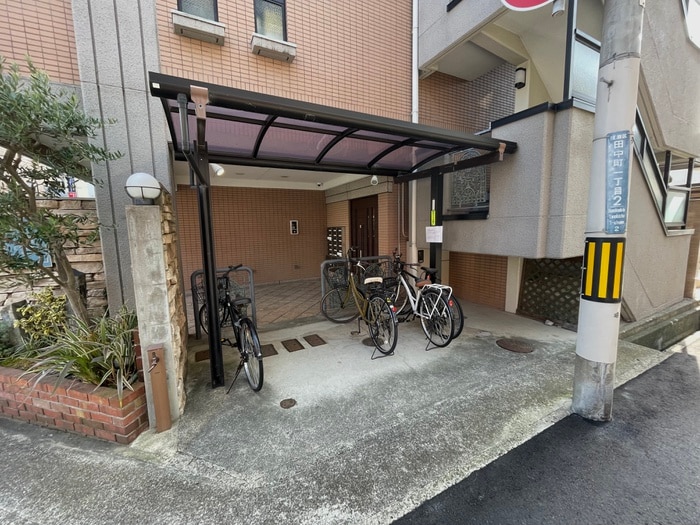 駐輪場 オズコ－ト神戸本山