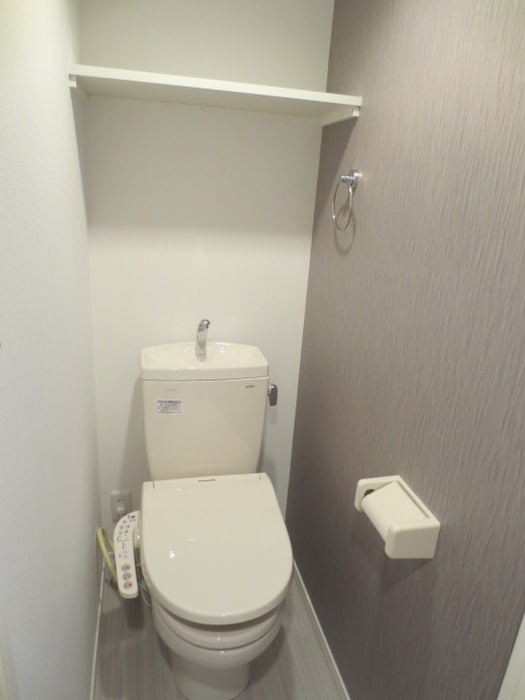 トイレ ブランジーノ塚本