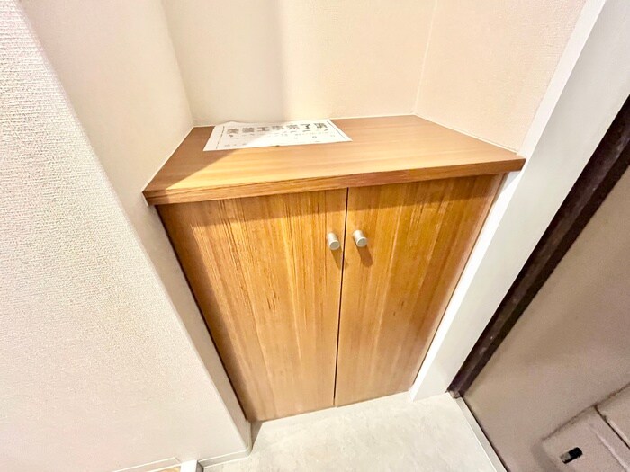 靴箱 メゾンうねの